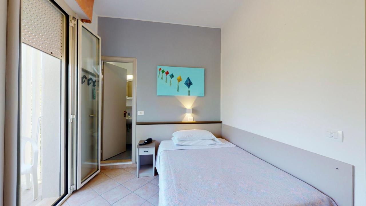 Hotel Excelsior Cervia Exterior photo
