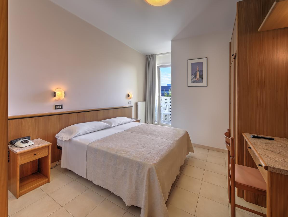 Hotel Excelsior Cervia Exterior photo